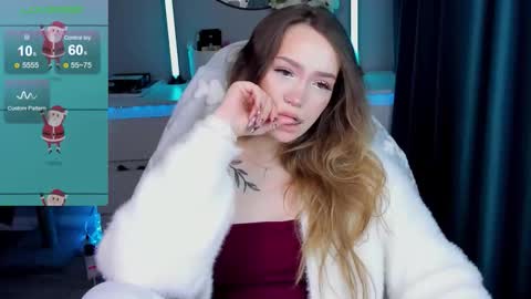 Snapshot of hottease_pvt chatting on 14, 12, 2025 hello Im Eva online show from 14, 12, 2025