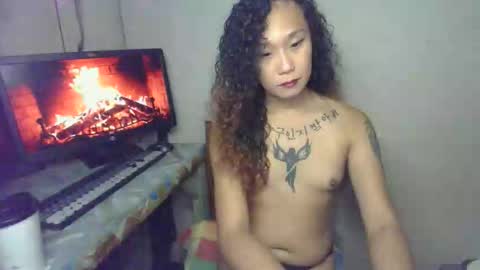Snapshot of hottestkera69 chatting on 28, 10, 2025 kera online show from 28, 10, 2025