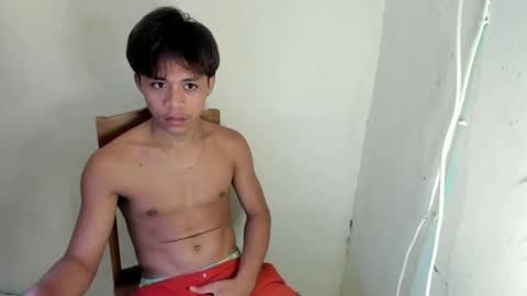 hottie_migs online show from 15, 4, 2026