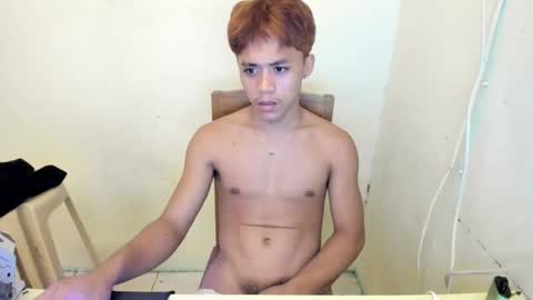 hottie_migs online show from 5, 5, 2026