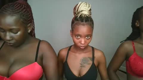 hottie_mistie online show from 20, 4, 2026
