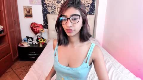 Snapshot of hottie_veronica chatting on 8, 10, 2025 Veronica independent model online show from 8, 10, 2025