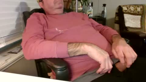 Snapshot of hottop_1981 chatting on 14, 1, 2025 Hottop 1981 online show from 14, 1, 2025