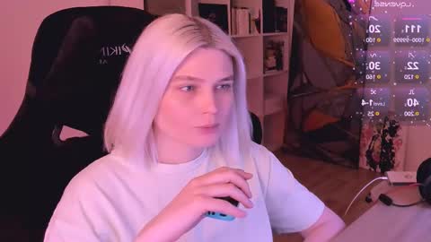 Nessie and Jessie online show from 17, 2, 2025