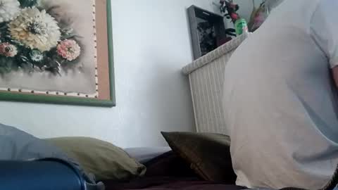 Snapshot of houndmefromhell chatting on 7, 2, 2025 houndmefromhell online show from 7, 2, 2025