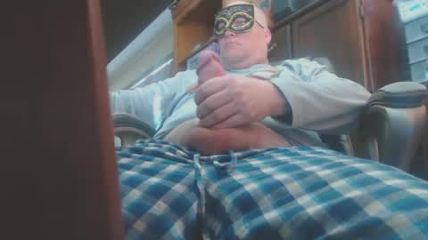 Howard817 online show from 25, 1, 2025