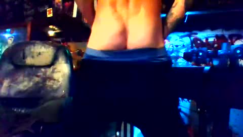 Snapshot of howbowdadareboy33 chatting on 25, 12, 2024 ask me online show from 25, 12, 2024
