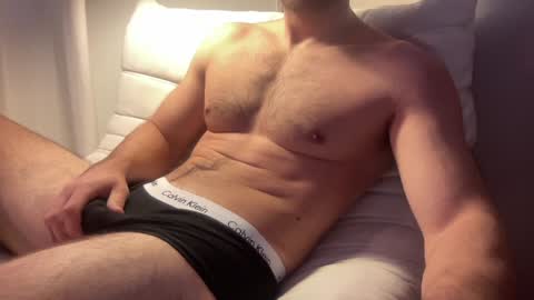 Snapshot of howtoorgasm chatting on 9, 12, 2024 Howtoo online show from 9, 12, 2024