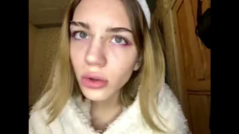 Snapshot of hsiuscherich chatting on 3, 12, 2025 hsiuscherich online show from 3, 12, 2025