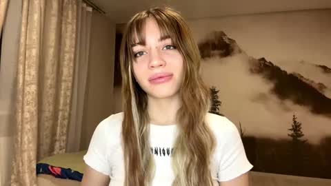 Snapshot of hsiuscherich chatting on 17, 12, 2025 hsiuscherich online show from 17, 12, 2025