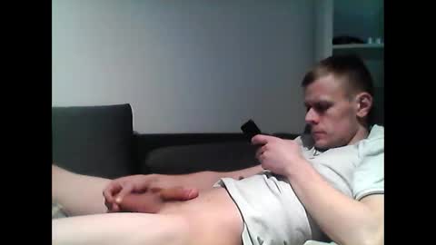 Snapshot of hubikush22 chatting on 2, 1, 2025 hubikush22 online show from 2, 1, 2025