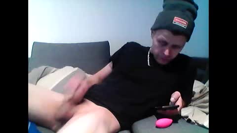 Snapshot of hubikush22 chatting on 3, 1, 2025 hubikush22 online show from 3, 1, 2025