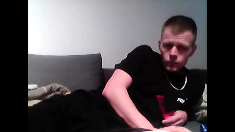 Snapshot of hubikush22 chatting on 1, 2, 2025 hubikush22 online show from 1, 2, 2025