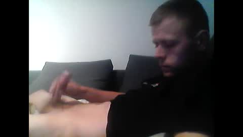 Snapshot of hubikush22 chatting on 27, 10, 2025 hubikush22 online show from 27, 10, 2025