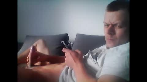 Snapshot of hubikush22 chatting on 22, 11, 2025 hubikush22 online show from 22, 11, 2025