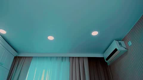 Snapshot of huge_booobs chatting on 7, 1, 2025 milli online show from 7, 1, 2025