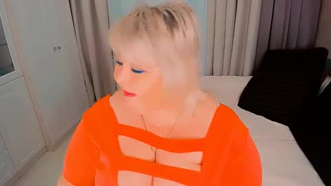 Snapshot of huge_booobs chatting on 19, 1, 2025 milli online show from 19, 1, 2025