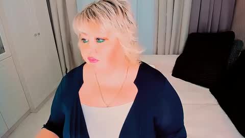 Snapshot of huge_booobs chatting on 26, 1, 2025 milli online show from 26, 1, 2025