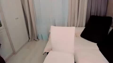 Snapshot of huge_booobs chatting on 20, 2, 2025 milli online show from 20, 2, 2025