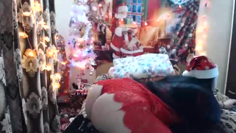 Snapshot of hugeassdevil chatting on 27, 12, 2024 hugeassdevil online show from 27, 12, 2024