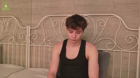 Snapshot of hugebangins_ chatting on 6, 11, 2025 ANTHONY online show from 6, 11, 2025