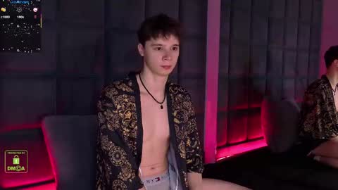 Snapshot of hugebangins_ chatting on 16, 12, 2025 ANTHONY online show from 16, 12, 2025