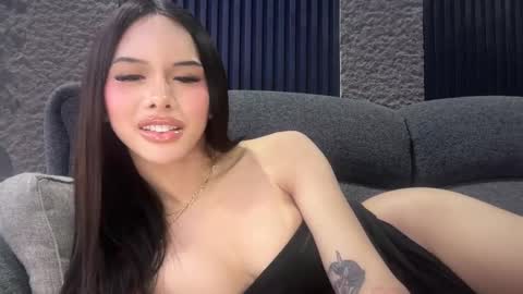 Tine Castillo online show from 20, 10, 2025