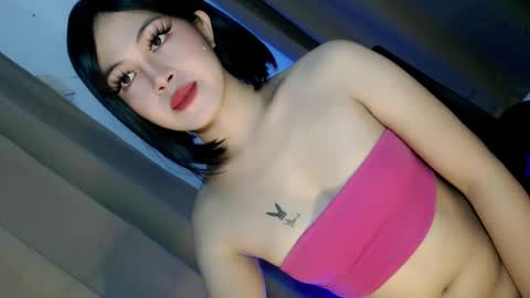 Snapshot of hugecockyanny chatting on 11, 1, 2025 Yhanie online show from 11, 1, 2025