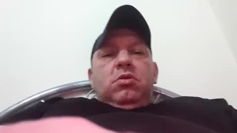 Snapshot of hugecummer10 chatting on 12, 1, 2026 hugecummer10 online show from 12, 1, 2026