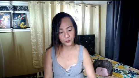 Snapshot of hugejuicyhotdog chatting on 22, 11, 2025 hugejuicyhotdog online show from 22, 11, 2025