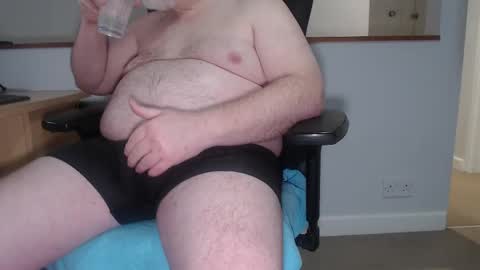Snapshot of huggie_bear69 chatting on 12, 3, 2025 Huggie Bear online show from 12, 3, 2025