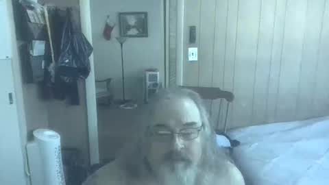 lonely huggy bear online show from 27, 2, 2026