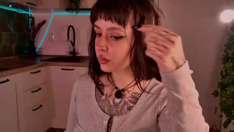 Snapshot of hugme_ chatting on 16, 5, 2026 Mika online show from 16, 5, 2026