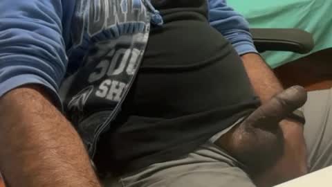 HunkyLover online show from 4, 8, 2026