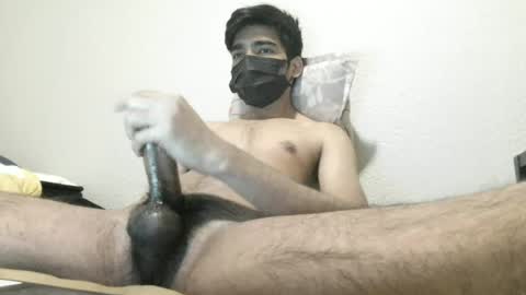Snapshot of hulkyking1812000 chatting on 30, 5, 2026 hulkyking1812000 online show from 30, 5, 2026