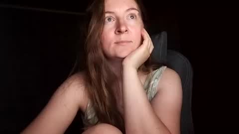 Snapshot of humpygrey chatting on 22, 6, 2026 HumpyGrey online show from 22, 6, 2026