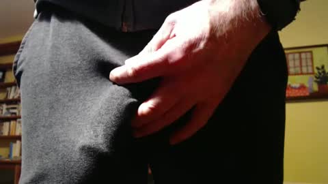 Snapshot of hung_hot_fit10 chatting on 8, 1, 2025 Big uncut cock dripping online show from 8, 1, 2025