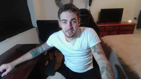 Snapshot of hungmtnman2256 chatting on 14, 2, 2026 hungmtnman2256 online show from 14, 2, 2026