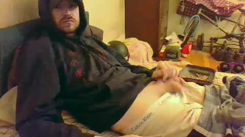 Snapshot of hungsubbb chatting on 18, 10, 2025 Boi online show from 18, 10, 2025