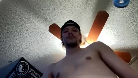 Snapshot of hungtxcock92 chatting on 5, 2, 2025 hungtxcock92 online show from 5, 2, 2025