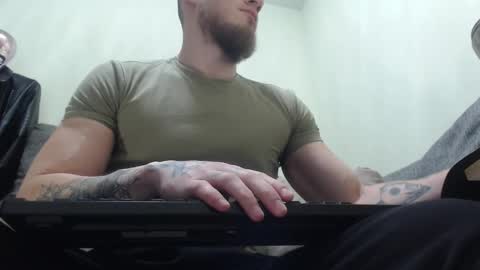 Snapshot of hunkytime chatting on 14, 9, 2025 I AM NOT A DIRECTOR I AM THE BOSS KINGDADDYSIRSTR8ALPHAMASTER online show from 14, 9, 2025
