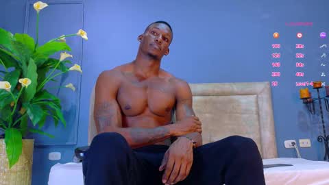 Snapshot of hunter_biggest chatting on 17, 11, 2025 Hunter online show from 17, 11, 2025