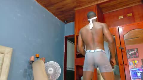 Snapshot of hunter_biggest chatting on 26, 11, 2025 Hunter online show from 26, 11, 2025