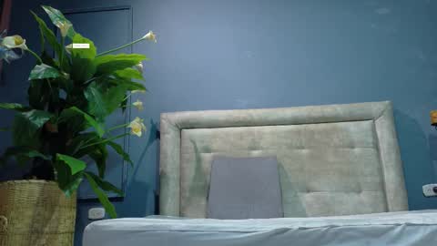 Snapshot of hunter_biggest chatting on 7, 1, 2026 Hunter online show from 7, 1, 2026