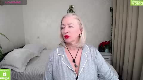 Snapshot of hunters_woman chatting on 12, 3, 2026 Irena online show from 12, 3, 2026