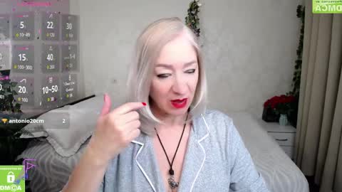 Snapshot of hunters_woman chatting on 4, 4, 2026 Irena online show from 4, 4, 2026