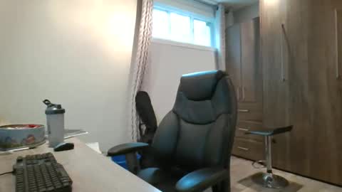 hurley7890 online show from 4, 11, 2025