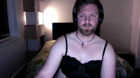 Snapshot of husheddesire chatting on 17, 9, 2025 Em. online show from 17, 9, 2025