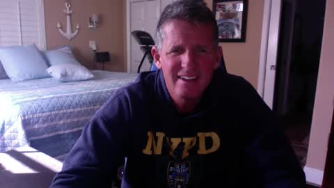 Snapshot of hvacstud4 chatting on 28, 11, 2025 hvacstud4 online show from 28, 11, 2025