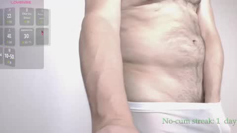 Snapshot of hxmister chatting on 18, 11, 2025 Andrew online show from 18, 11, 2025